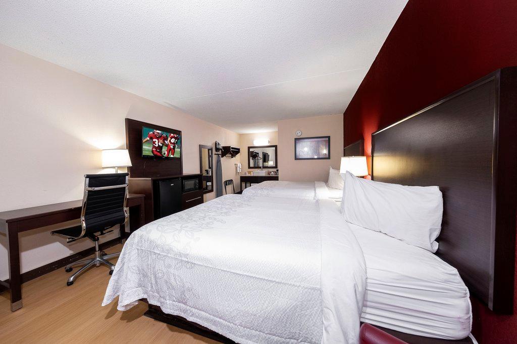 Red Roof Inn Plus+ Huntsville - Madison Exterior foto