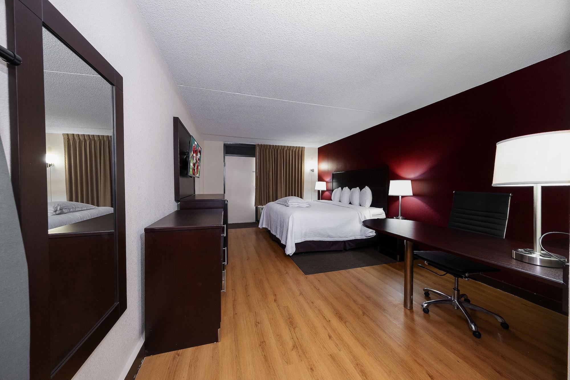 Red Roof Inn Plus+ Huntsville - Madison Exterior foto