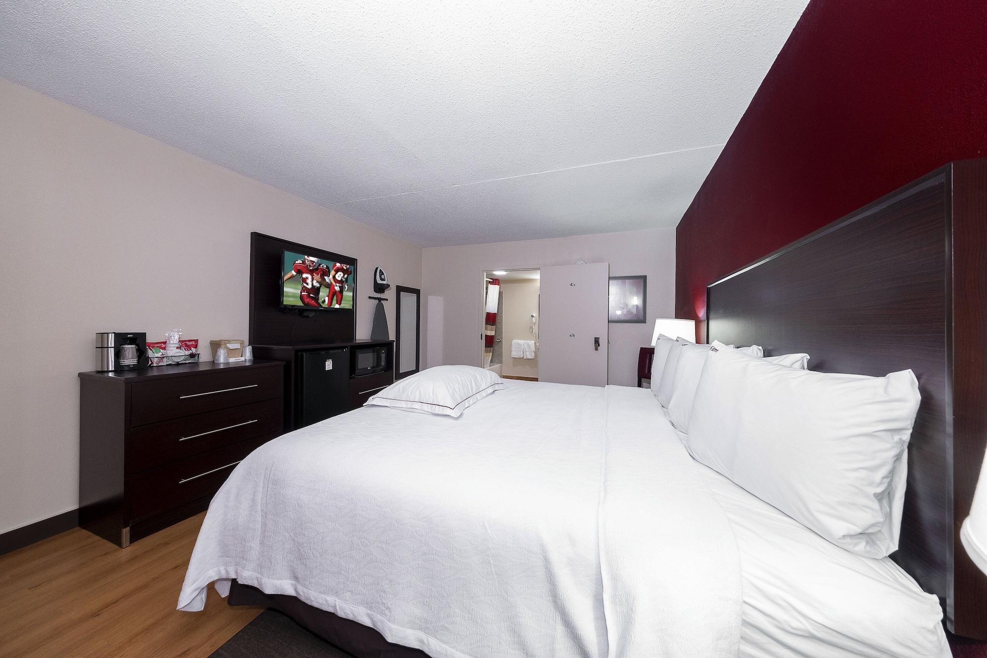 Red Roof Inn Plus+ Huntsville - Madison Exterior foto