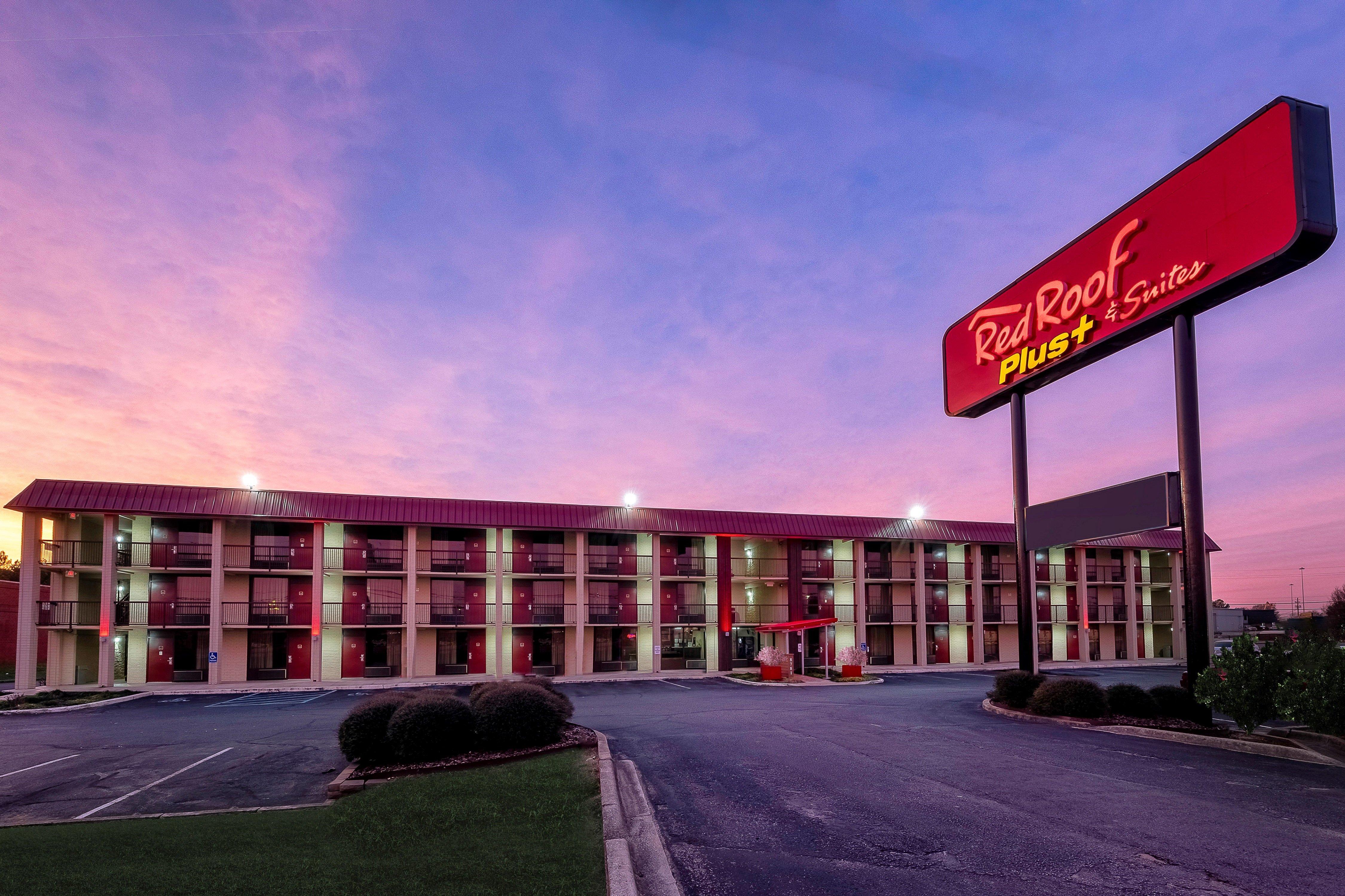 Red Roof Inn Plus+ Huntsville - Madison Exterior foto