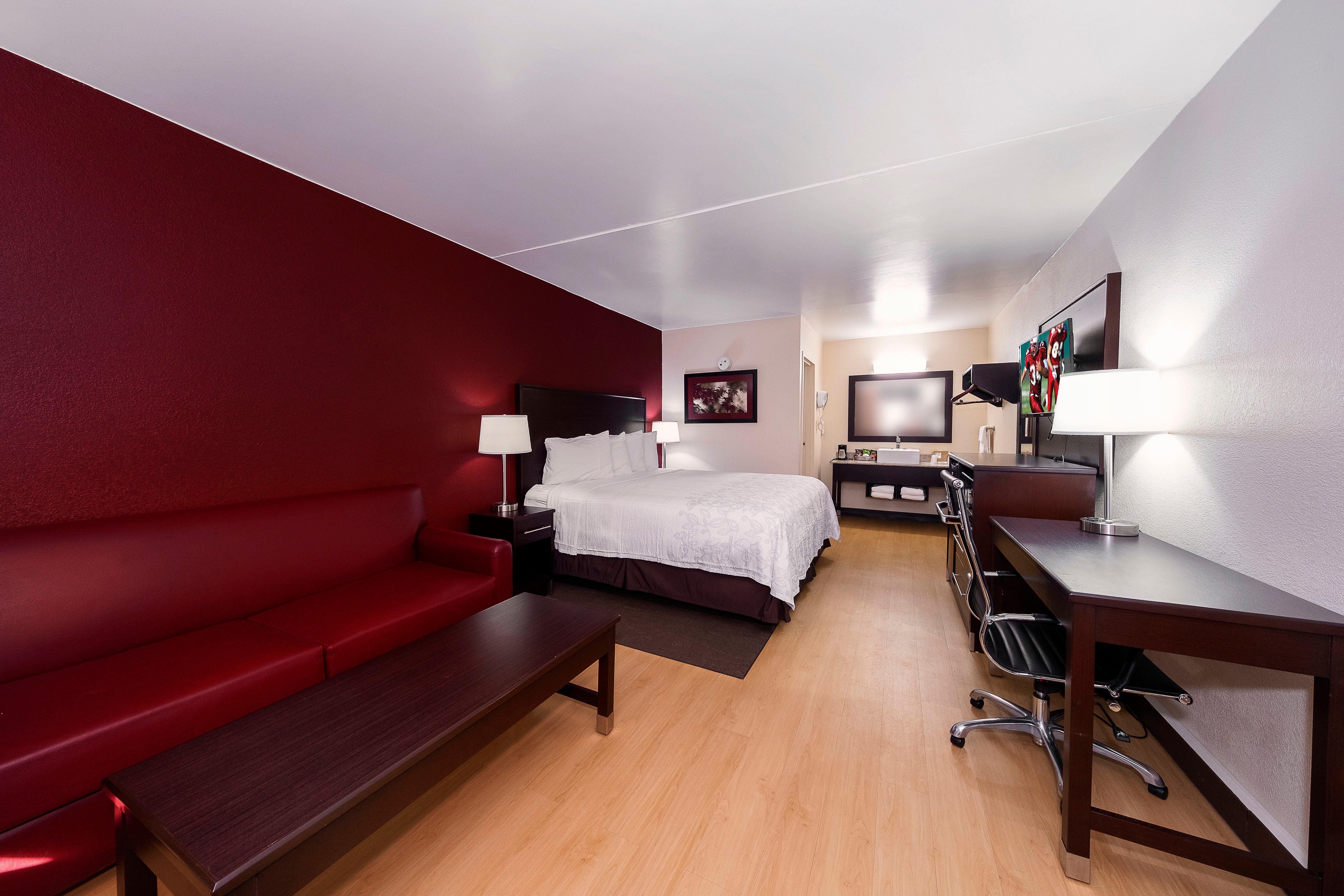 Red Roof Inn Plus+ Huntsville - Madison Exterior foto